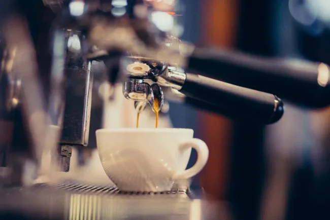 Achetez la machine à café Beko à un prix imbattable sur Amazon !