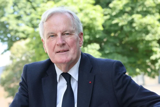 Barnier sollicite la confiance des adhérents de droite et du centre pour représenter leur courant avec dignité, constance et responsabilité.