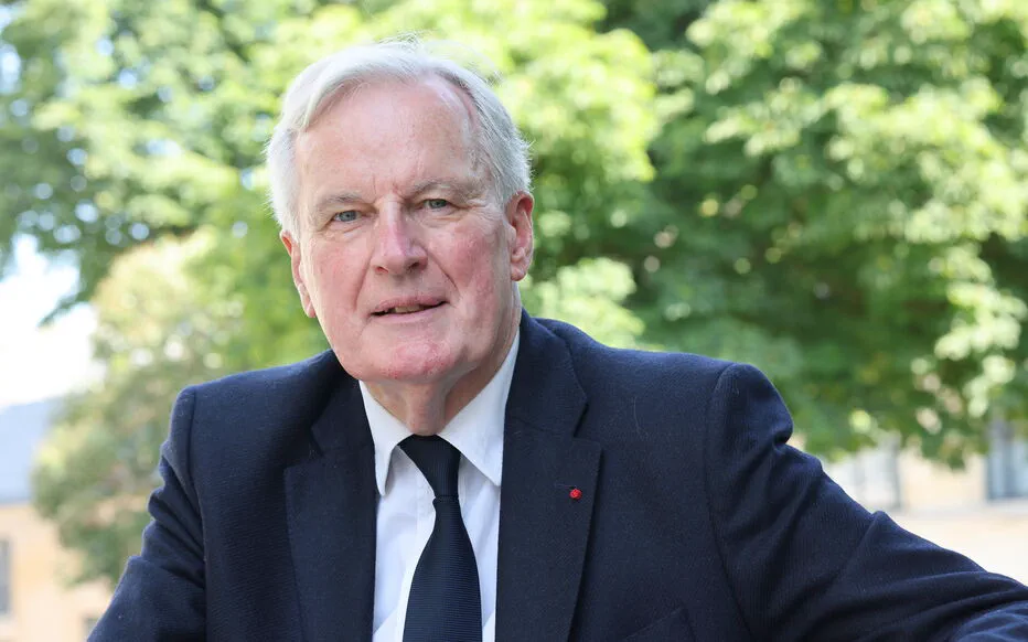 Barnier sollicite la confiance des adhérents de droite et du centre pour représenter leur courant avec dignité, constance et responsabilité.