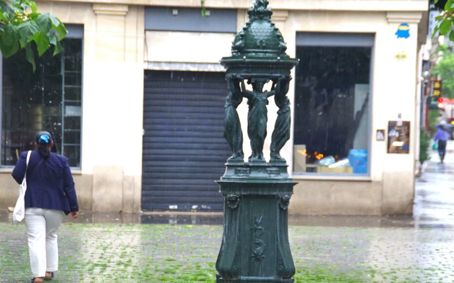 Carrefour City ou jouets : la bataille pour un local parisien