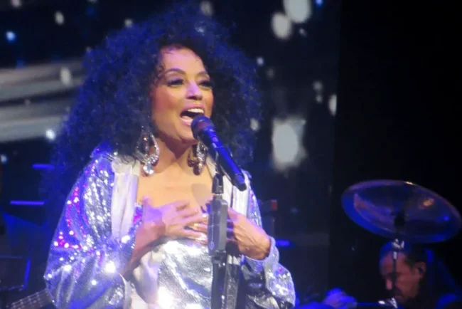 Diana Ross : une légende de la musique qui continue d'enchanter le public après 18 ans d'absence