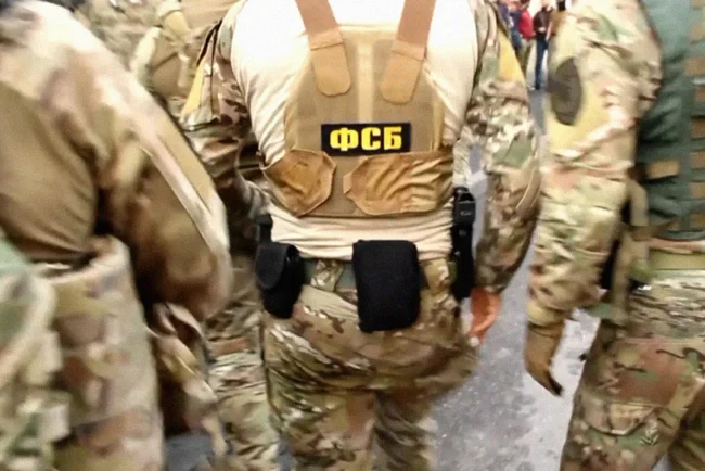 Entrepôt caché et découverte troublante en Ukraine