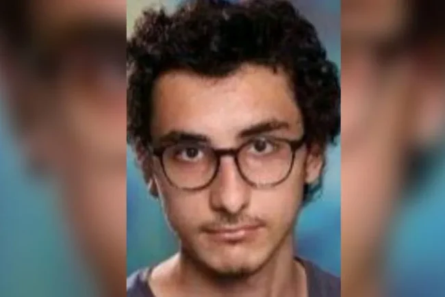 Est-ce que deux couteaux font mieux qu'un ? Les questions intrigantes avant un meurtre