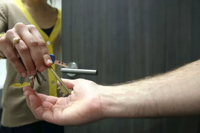 Été, le moment idéal pour changer de logement à Paris