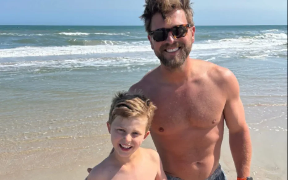 Héros hors de l'eau : Chase Childers, un policier et joueur de baseball, fait le sacrifice ultime pour sauver des nageurs pris au piège dans un courant de marée.