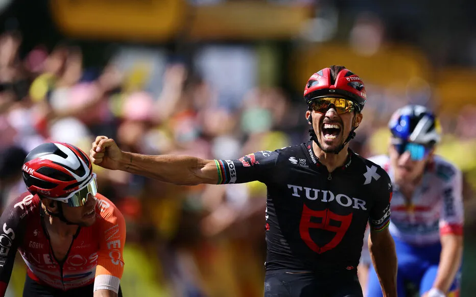 La bataille émotionnelle d'Alaphilippe dans la dernière étape du Tour