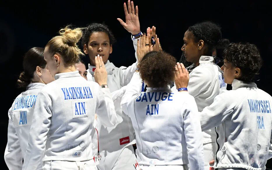 La délégation française rafle l'or en épée féminine aux Championnats du monde d'escrime de Tbilisi 2025