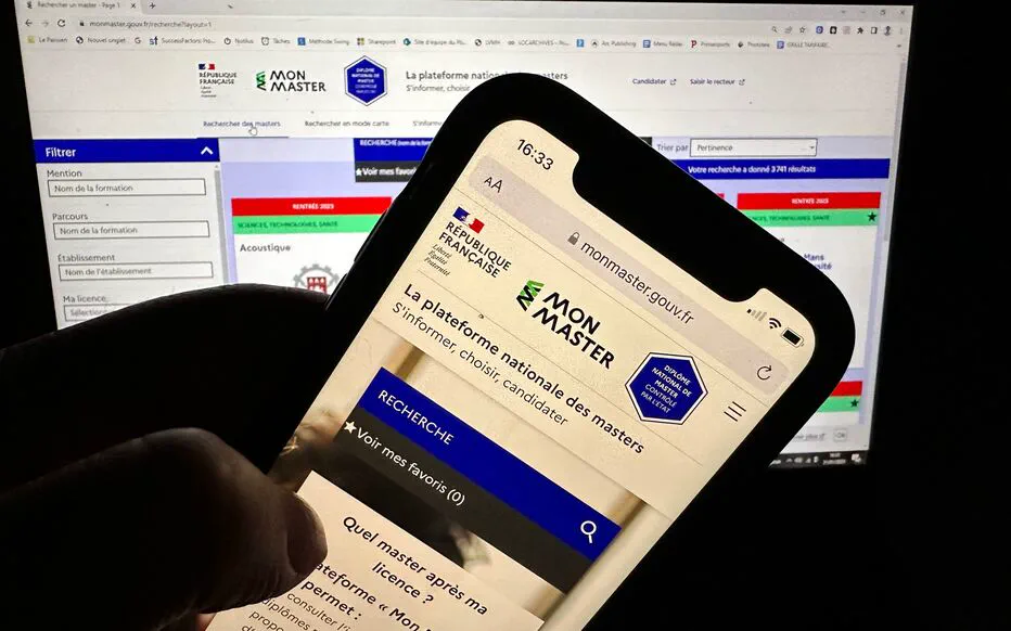 La joie d'obtenir son diplôme est gâchée par l'angoisse de la recherche d'emploi pour les jeunes diplômés