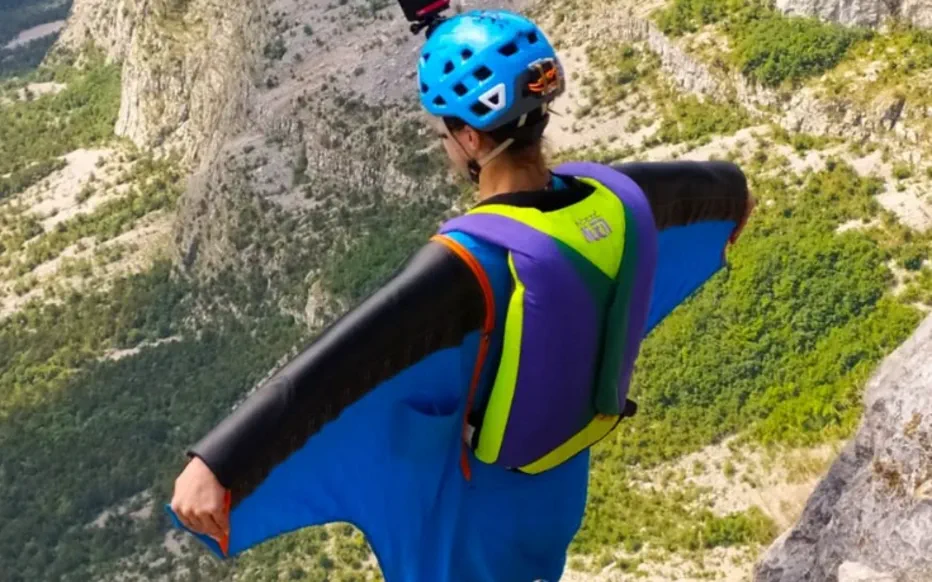 La mort de la célèbre cascadeuse espagnole Marta Jiménez, « la femme à l'adrénaline »