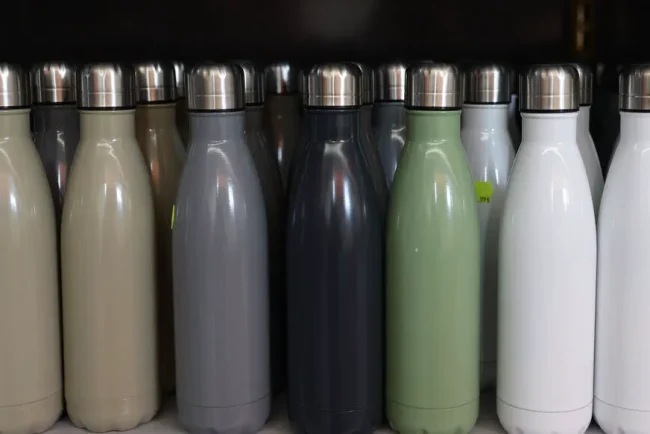 La mort mystérieuse d'un homme met en lumière les dangers cachés des gourdes rouillées