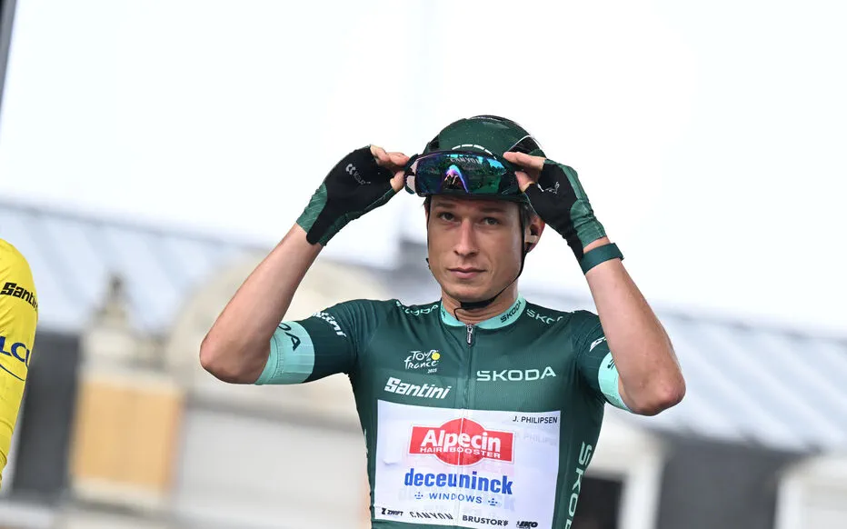 Le courageux Jasper Philipsen : un sort tragique au Tour de France 2025