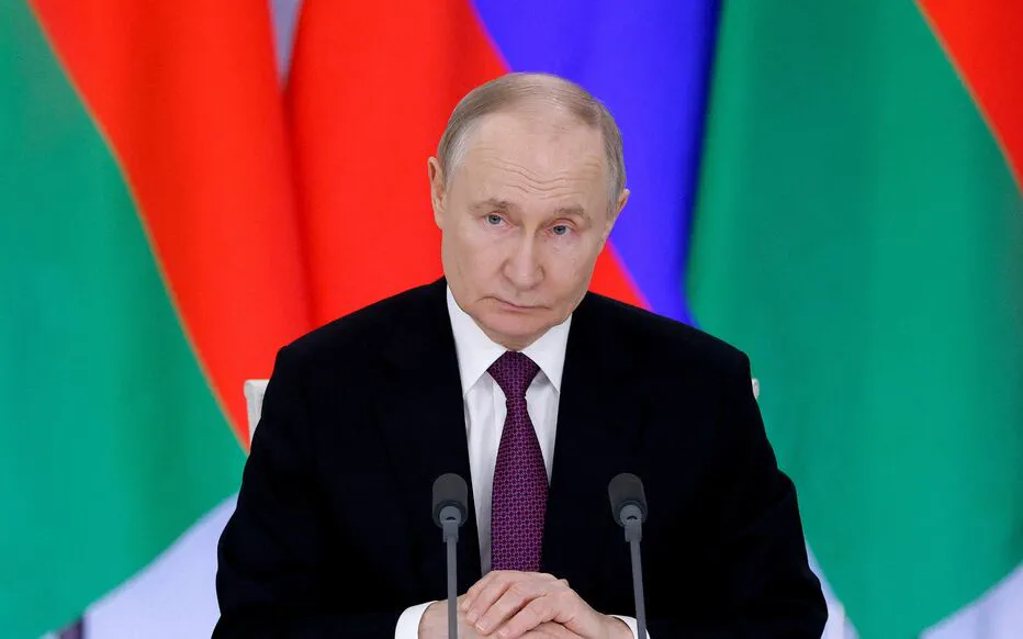 Le Kremlin répond à Trump, appelle à la négociation avec l'Ukraine tout en demandant plus de temps