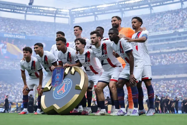 Le Paris Saint-Germain et Chelsea empochant des millions à la Coupe du monde des clubs