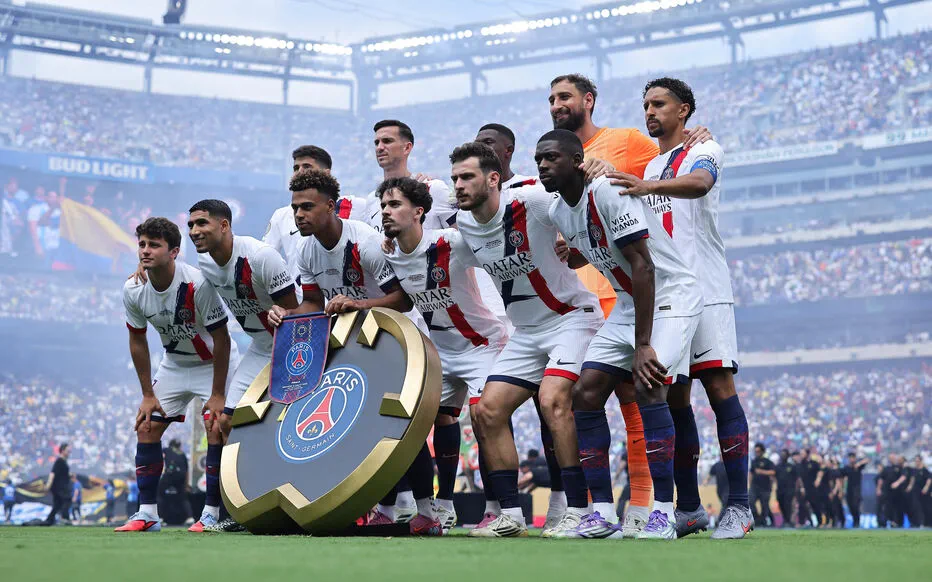 Le Paris Saint-Germain et Chelsea empochant des millions à la Coupe du monde des clubs