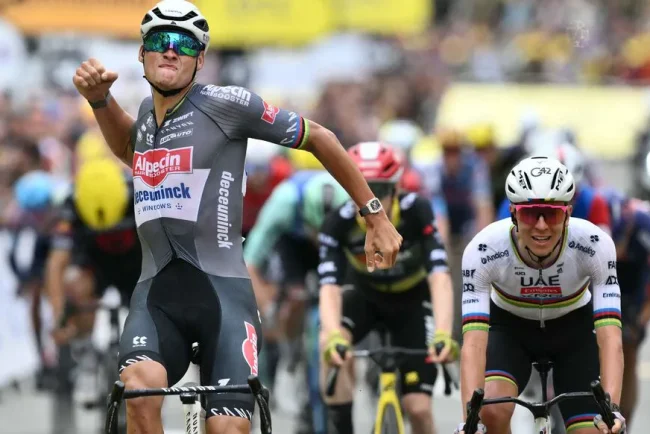 Le Tour de France démarre sur les chapeaux de roues