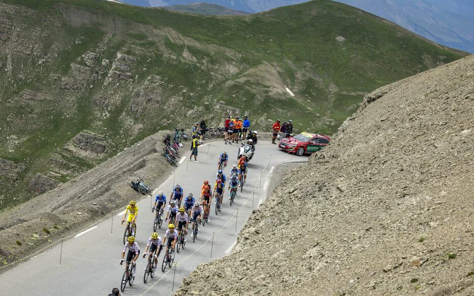 Le triptyque pyrénéen : une épreuve épique pour les coureurs du Tour de France