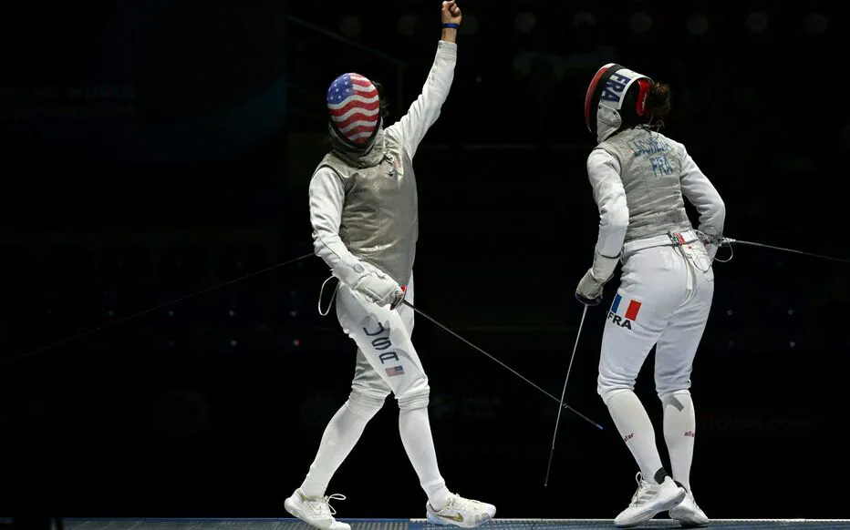 L'équipe féminine de fleuret de France remporte une médaille d'argent aux Championnats du monde d'escrime