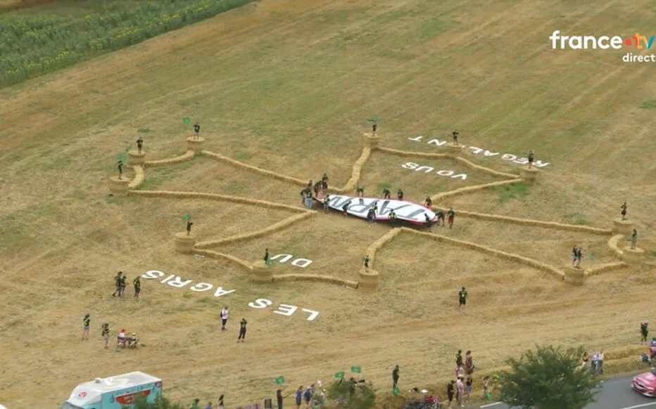 Les agriculteurs du Tarn se font remarquer lors du Tour de France