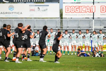 Les Baby Blacks livrent un haka incroyable avant la demi-finale de la Coupe du Monde U20