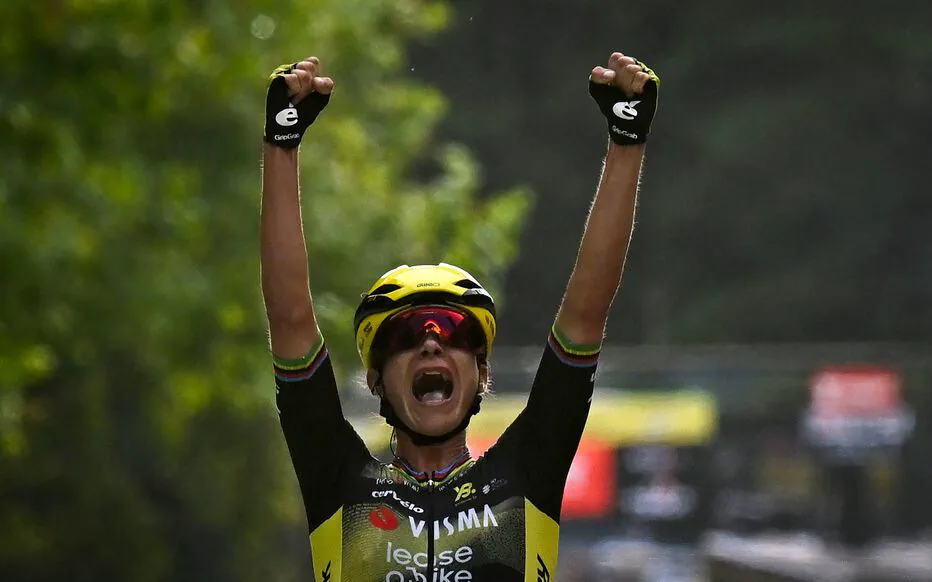 Marianne Vos s'impose dans un final palpitant