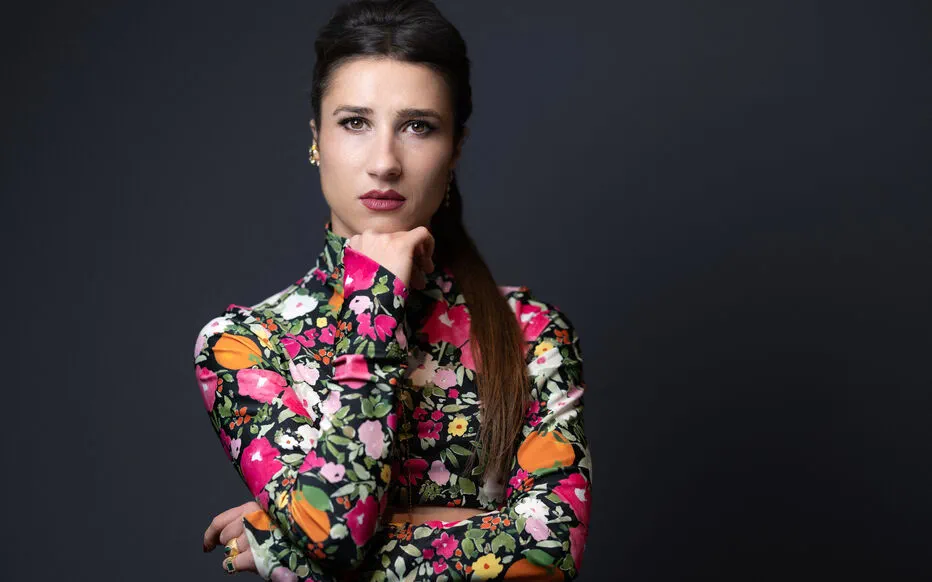 Marie, humoriste, partage son expérience troublante de harcèlement public