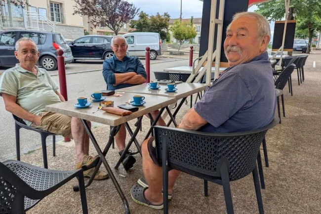 Matt Pokora rend hommage aux victimes d'Oradour-sur-Glane