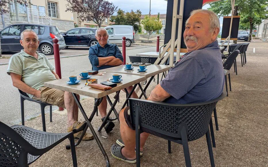 Matt Pokora rend hommage aux victimes d'Oradour-sur-Glane