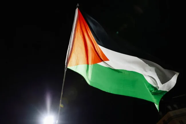 Mike Huckabee critique la reconnaissance par la France d'un État palestinien