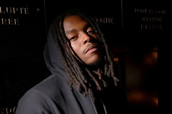 Plaintes contre Koba LaD : l'entourage du rappeur sous pression