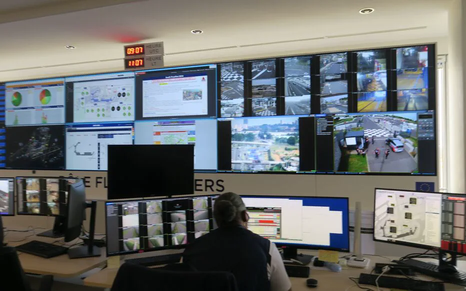 Points biométriques : les contrôleurs aériens français s'opposent à une mesure de surveillance invasive