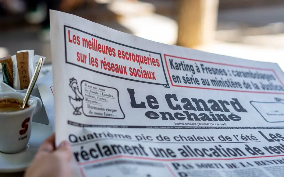 Quatre anciens du « Canard Enchaîné » jugés pour emploi fictif