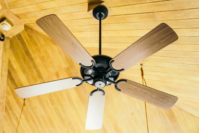 Réduction impressionnante : le ventilateur à plafond avec éclairage LED est désormais disponible sur Amazon