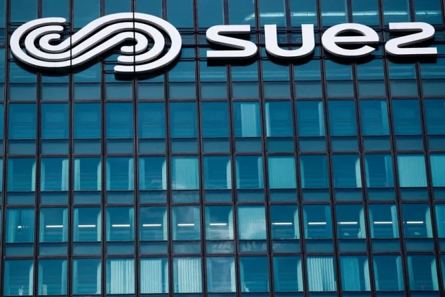 Suez apaise les tensions en promettant six emplois aux anciens salariés sans papiers