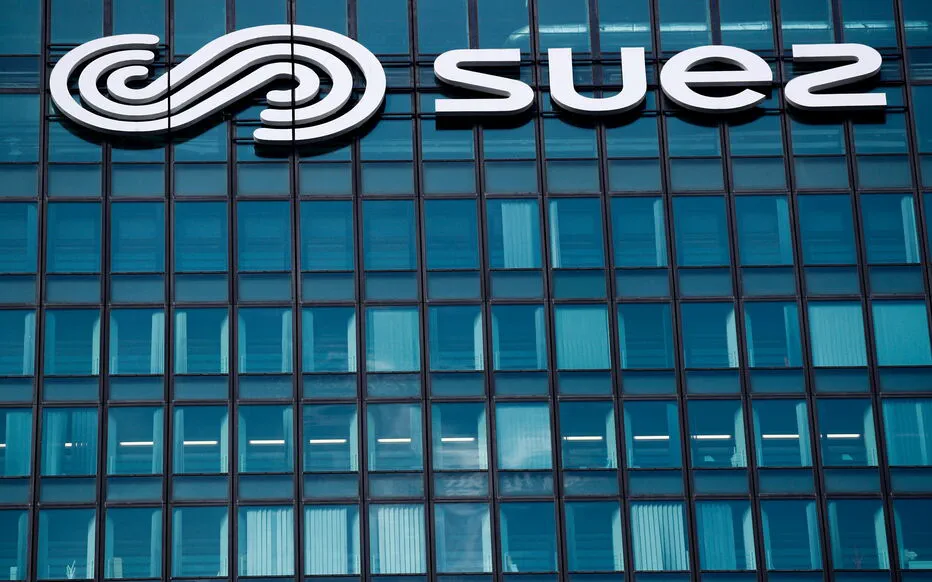 Suez apaise les tensions en promettant six emplois aux anciens salariés sans papiers