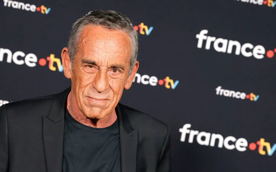 Thierry Ardisson : L'Homme en Noir laisse un héritage durable dans les médias français