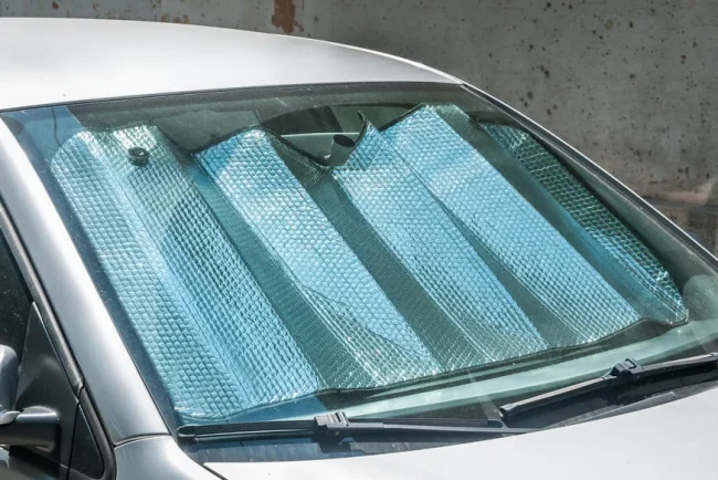 Tragédie au Texas : une fillette meurt après avoir été laissée seule dans une voiture en plein soleil