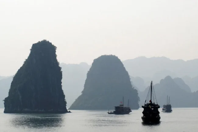 Tragédie maritime au Vietnam : 34 morts et plusieurs disparus