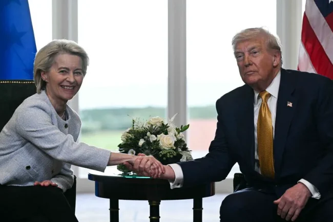 Trump et Von der Leyen signent un accord douanier controversé