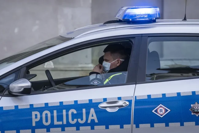 Un prêtre catholique polonais accusé du meurtre d'un sans-abri : une réaction forte de l'Église