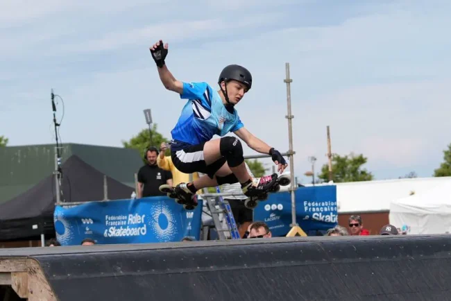 Chartres, la ville au charme historique, se prépare à accueillir les premiers Championnats d'Europe de skate cross