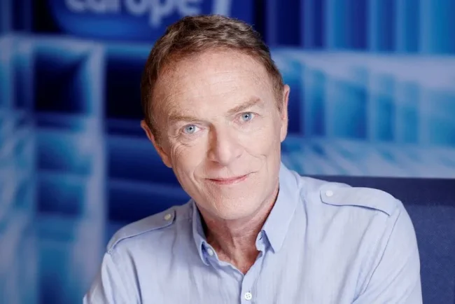 Christophe Hondelatte abandonne Europe 1 pour les podcasts et le streaming