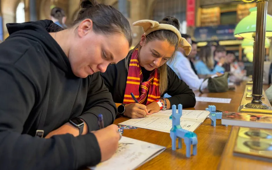 Des passionnés s'immergent dans l'univers fantastique de Harry Potter