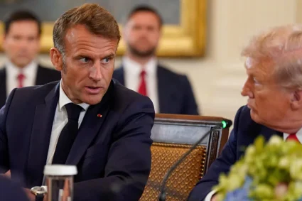 Emmanuel Macron : Vladimir Poutine, « un prédateur et un ogre »