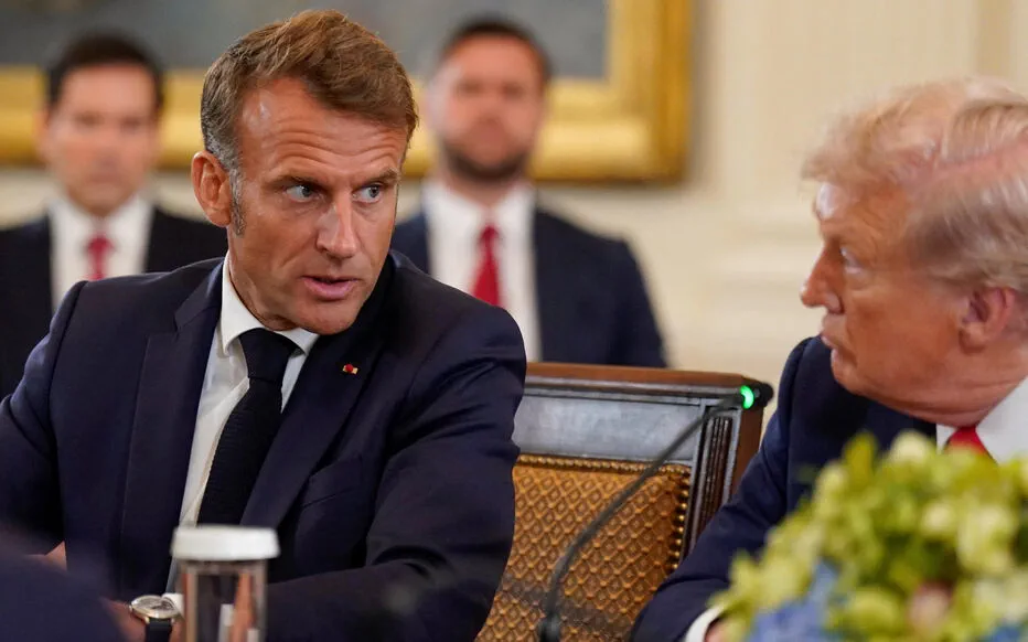 Emmanuel Macron : Vladimir Poutine, « un prédateur et un ogre »