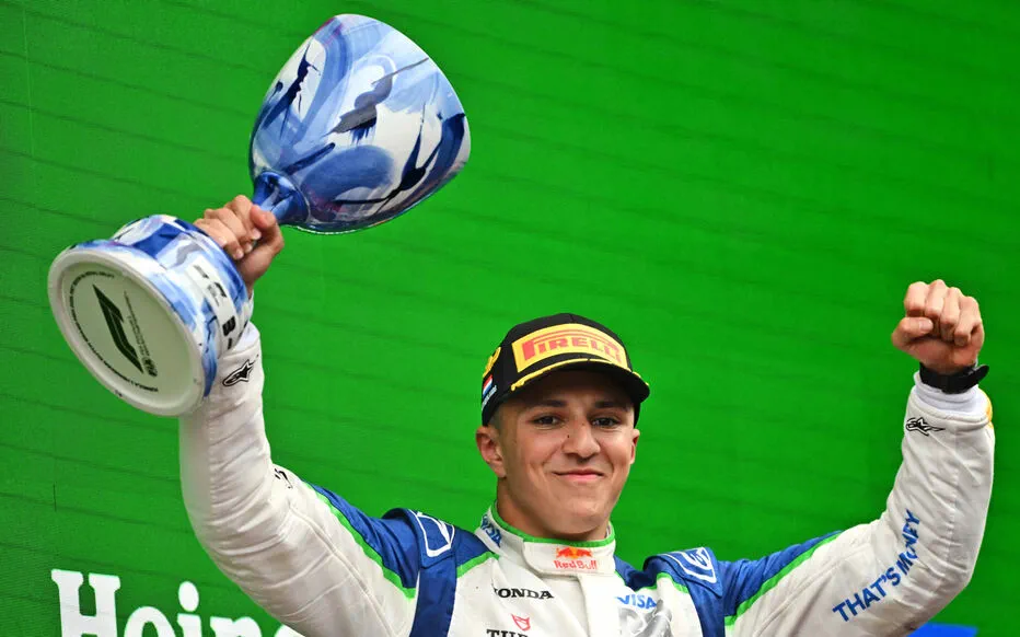 Isack Hadjar, le jeune prodige français qui a conquis les Pays-Bas