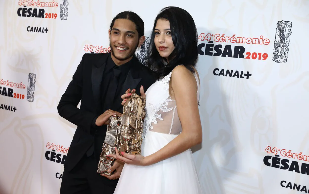 Kenza Fortas, en plein cœur de la tragédie : une actrice sous le choc