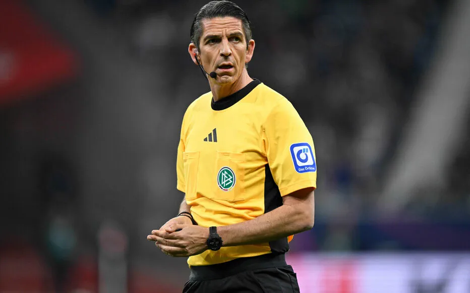 La légende de l'arbitrage allemand, Deniz Aytekin, annonce sa retraite à la fin de la prochaine saison
