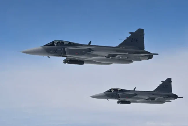 La Thaïlande modernise son armée avec des avions de chasse suédois