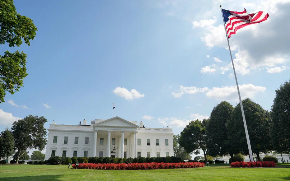 Le clan Trump défend sa rencontre avec Poutine