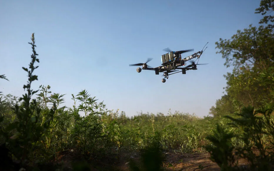 Le ministre allemand de la Défense réagit aux informations sur les drones de surveillance étrangers